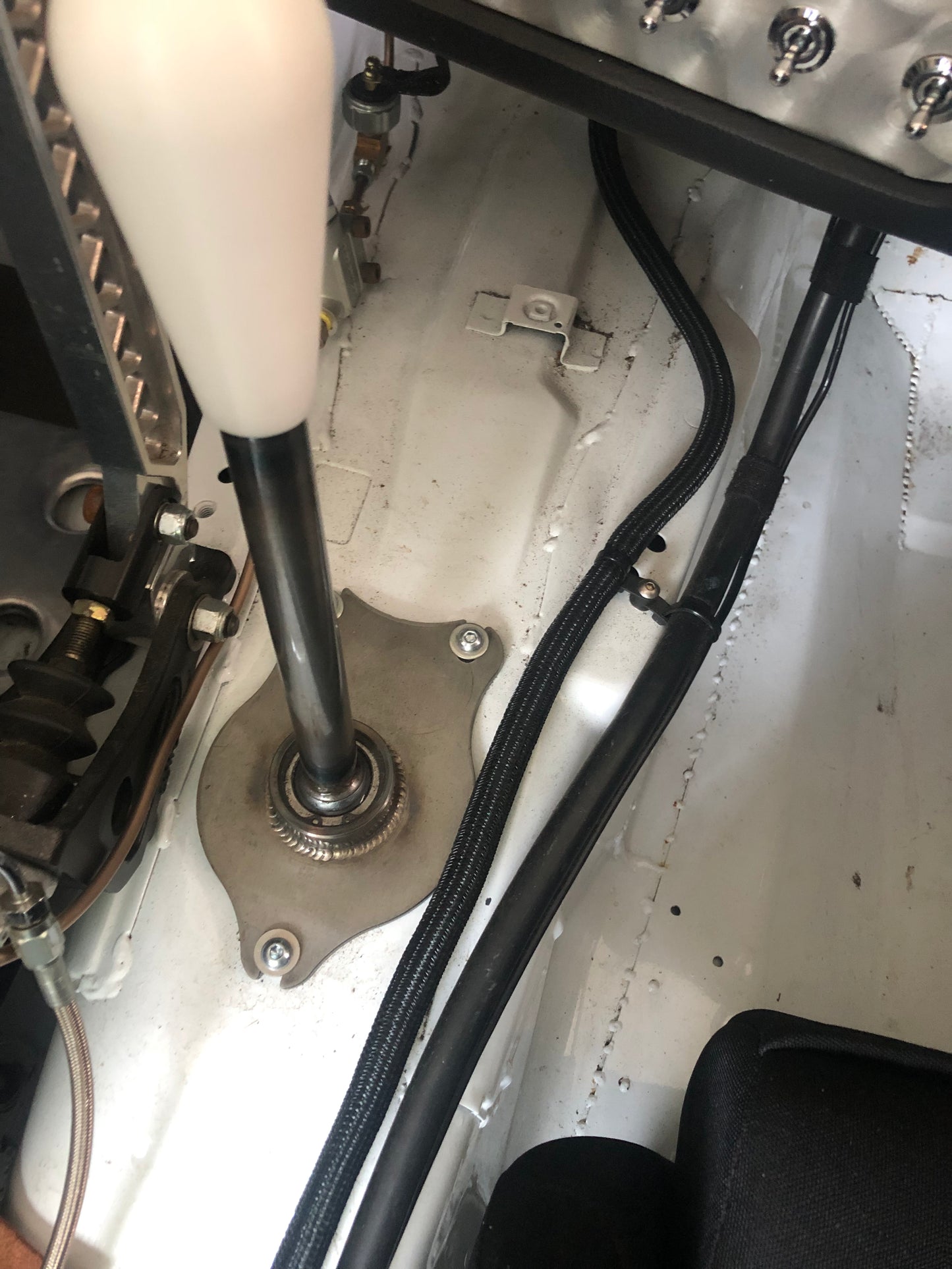 Chassis Mounted Shifter(BMW)